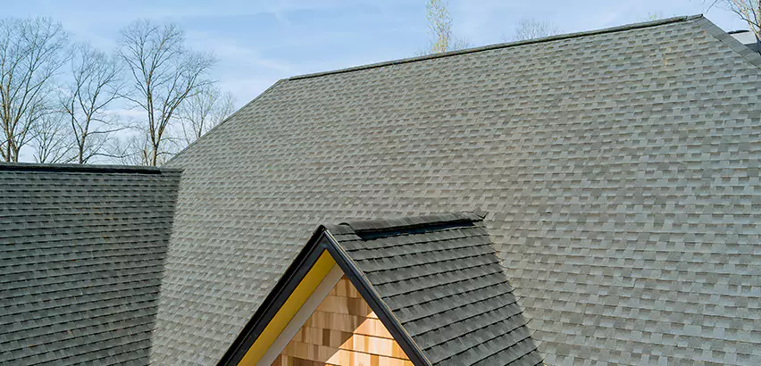 Replacing Vinyl Siding With Cedar Shingles in Imperial Beach